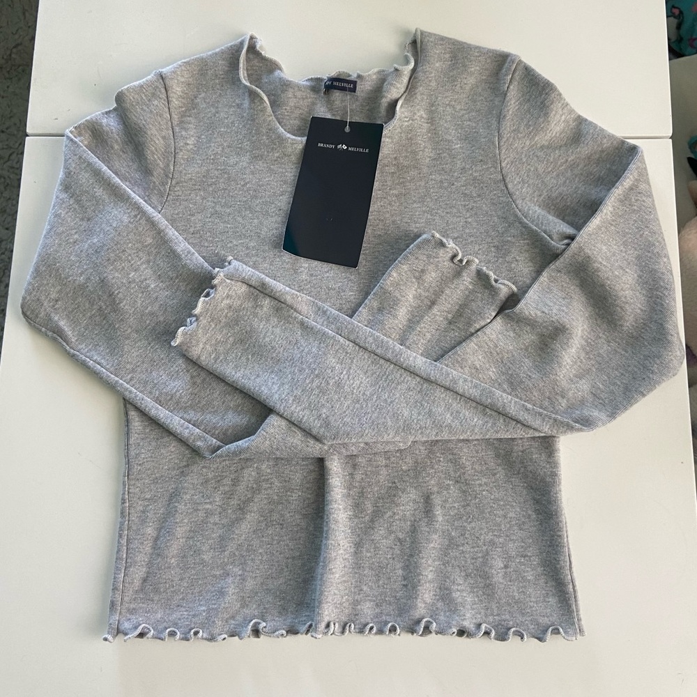 ruffled grey long sleeve top!